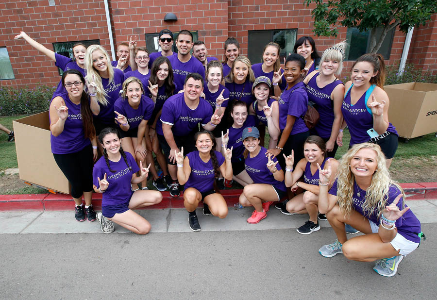 Move-In Day 2: Spirits still high - GCU News