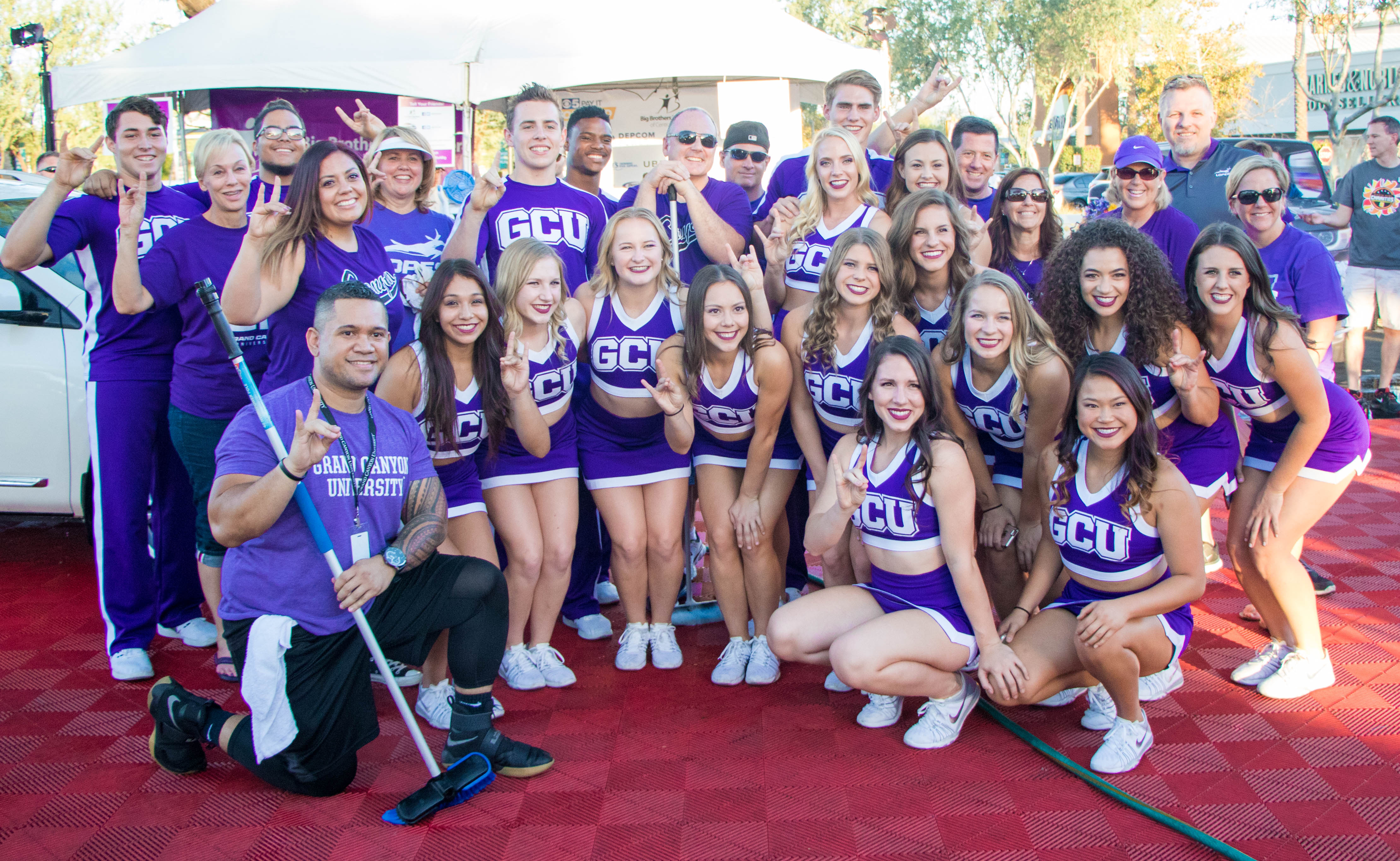 Slideshow Paul's Car Wash for charity a Thunderous success GCU News