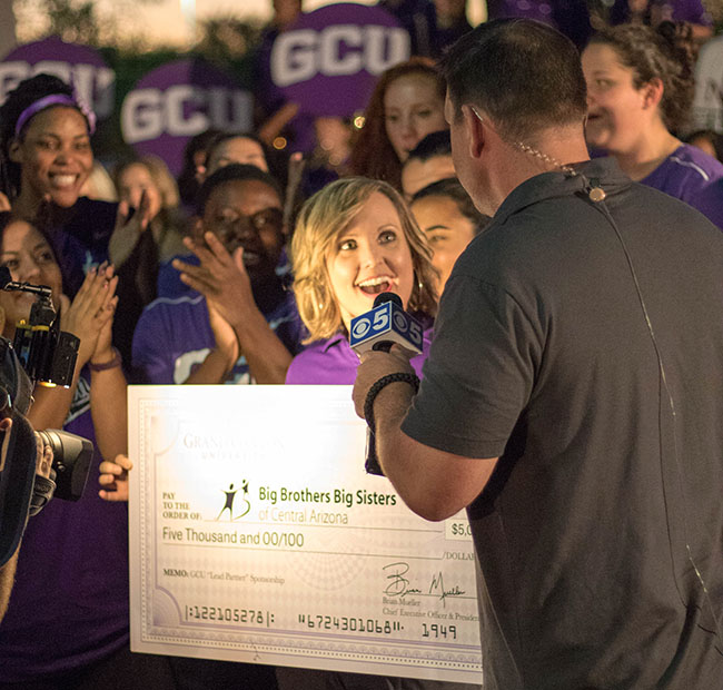 Slideshow Paul's Car Wash for charity a Thunderous success GCU News