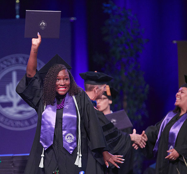 Slideshow: Spring commencement, Friday evening ceremony - GCU News