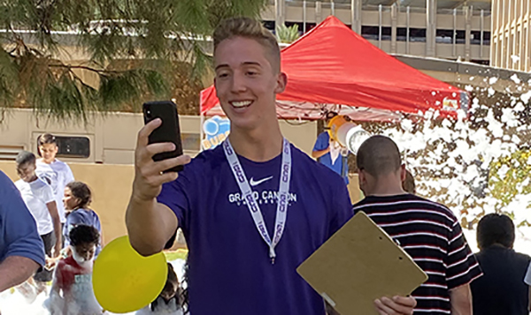 Honors students have Famtastical service day - GCU News