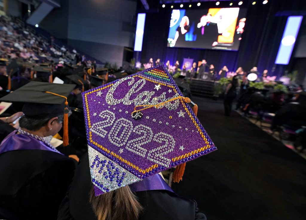 Slideshow Spring Commencement, Monday afternoon ceremony GCU News