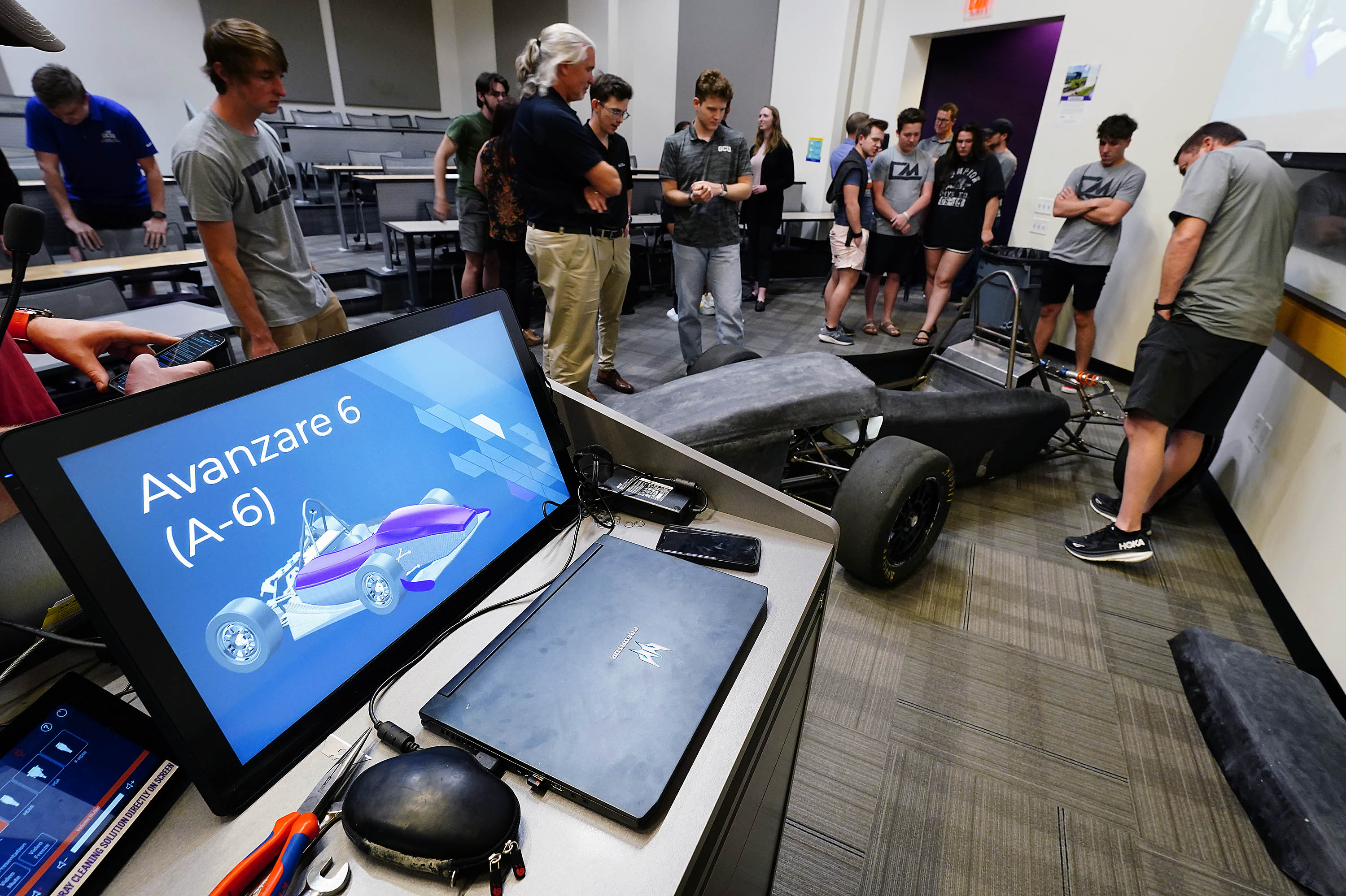 Canyon Motorsports makes pit stop to debut race car GCU News