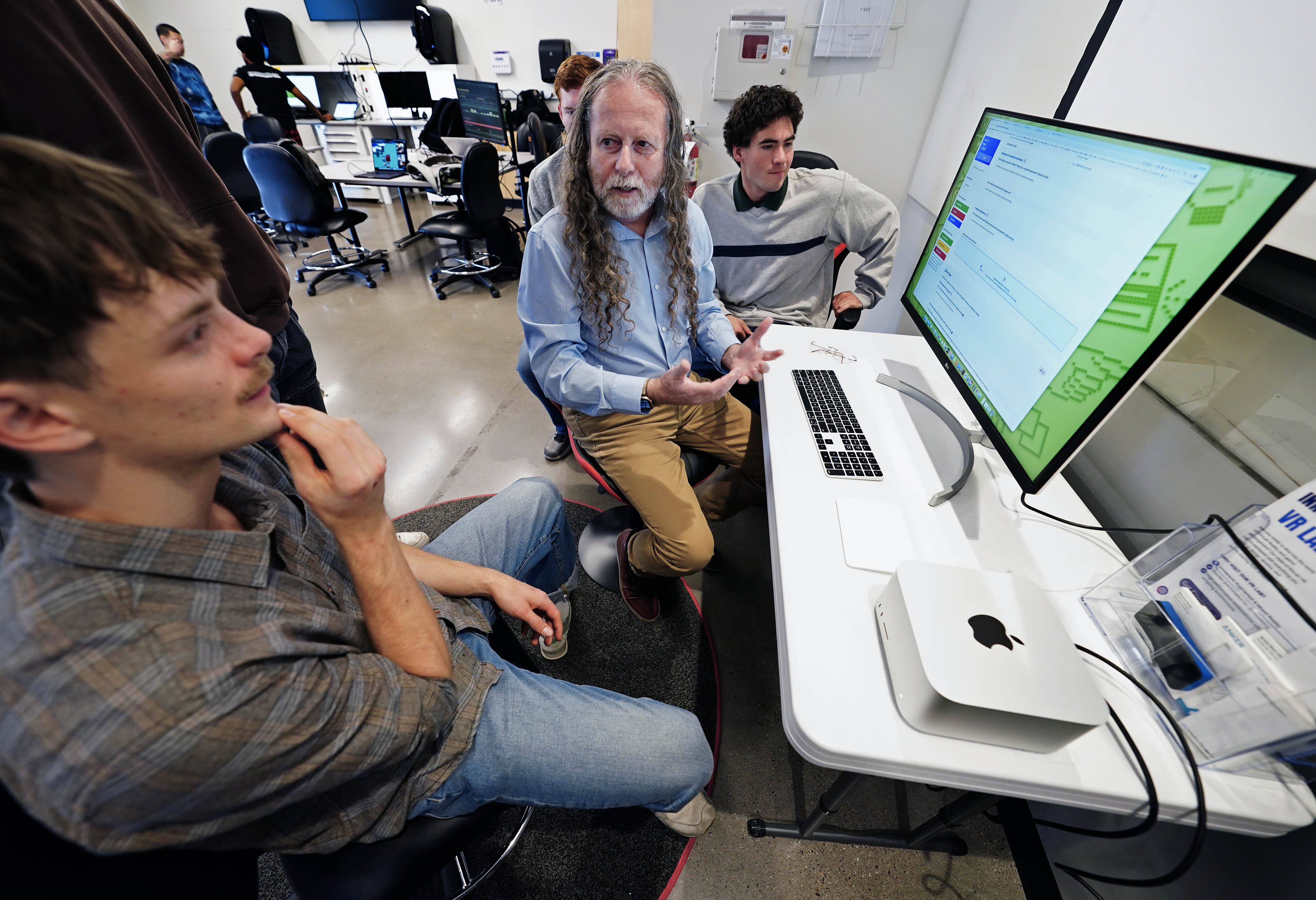 From rock climbing to the NBA, students display their deep learning at AI event