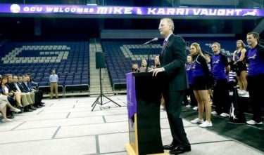 Mike Vaught addresses the crowd at his introductory press conference in GCU Arena.