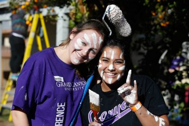 Ashleigh Hollaar and Sara Henschel got into the painting face first.