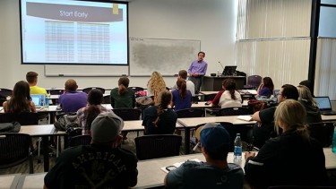 Stephen Barnes of Barnes Investment Advisory Inc. teaches his 20-minute seminar, "10 Things I Wish I Knew When I Graduated from GCU."