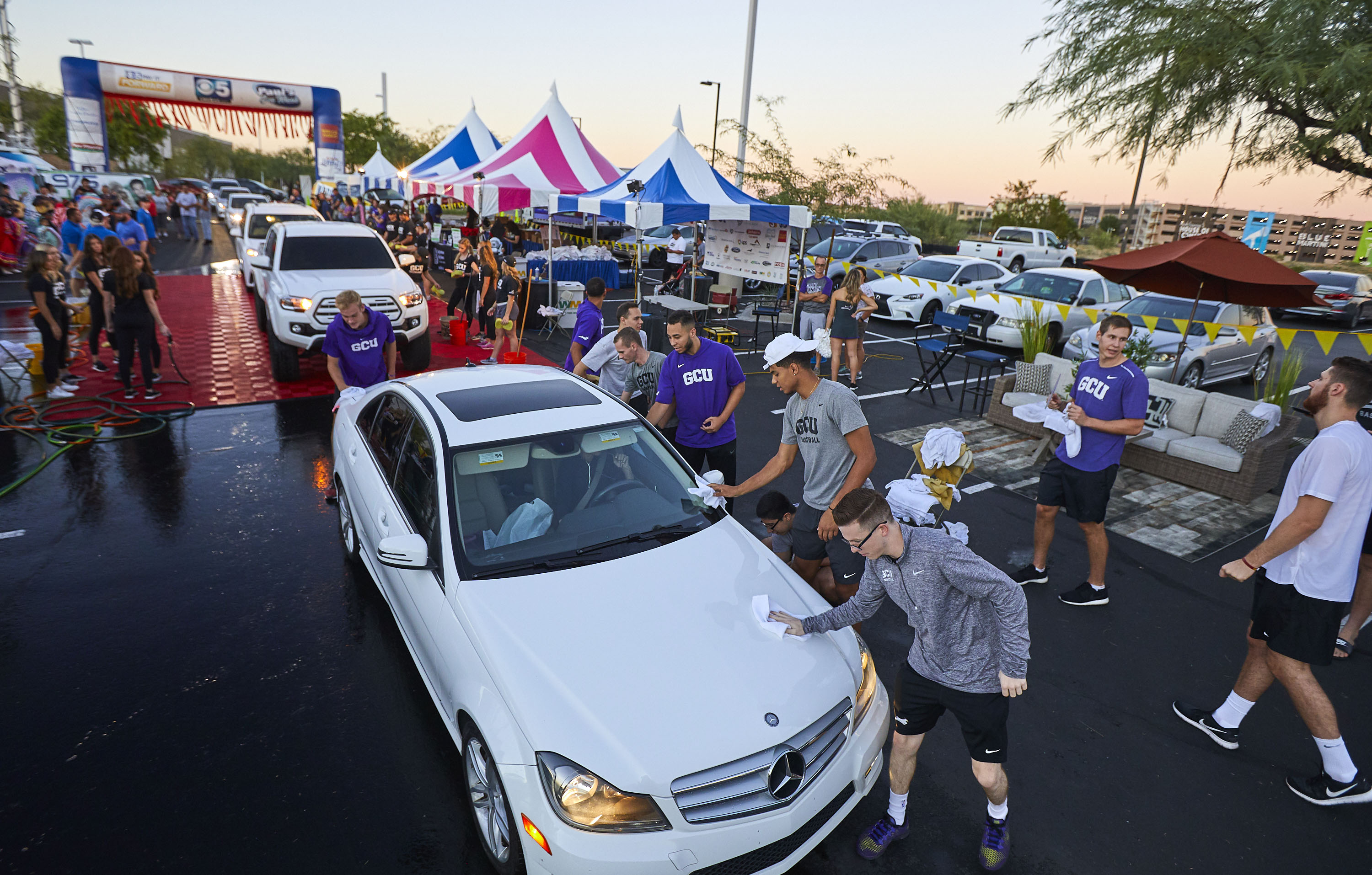 Car Wash team IN STORY - GCU Today